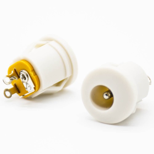 Circular DC Power Connectors Solder Lug Through Hole Unshiled Straight Plastic White Male Jack