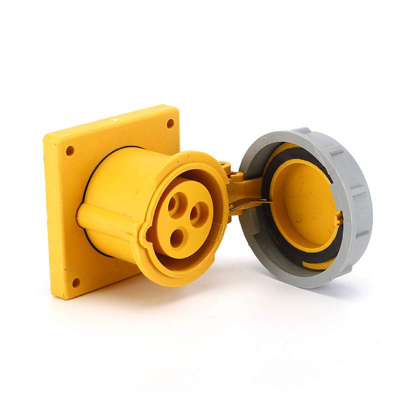 Waterproof Industrial Connector Socket 3Pin 32A 250V 2P+E IP67